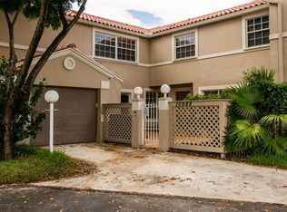 10988 Mainsail Dr, Cooper City, FL 33026