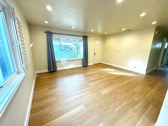 3rd image of 35864 Adobe Dr