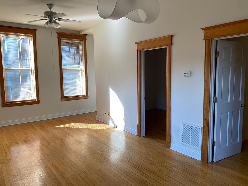 1st image of 1837 W Evergreen Ave