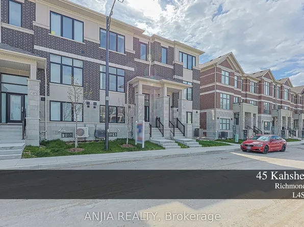 45 Kahshe Ln W, Richmond Hill, ON L4S 0N9