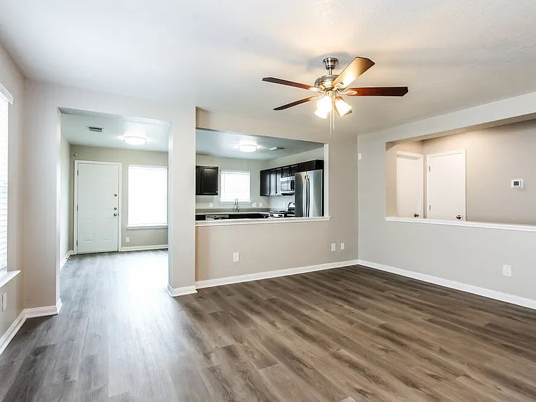 15510 Miller House Ln — Photo 5