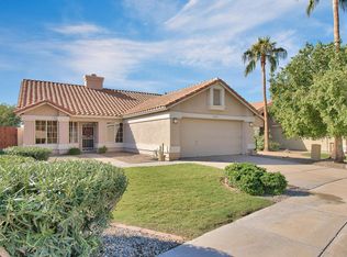 1223 E Hiddenview Dr, Phoenix, AZ 85048