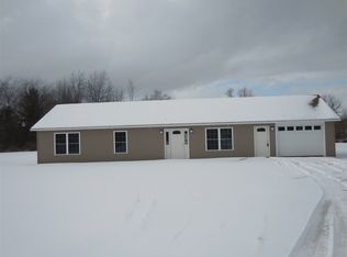 13 Boone Dr, Highgate, VT 05459