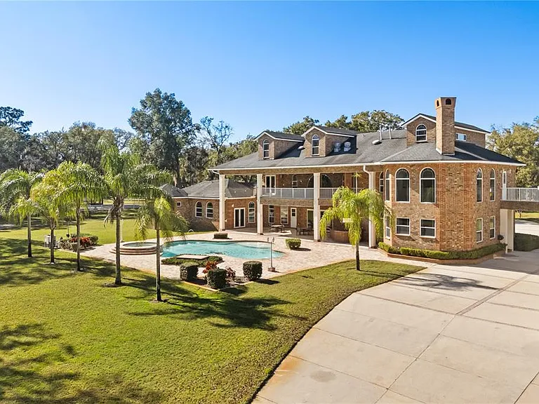 1501 Lake Markham Rd — Photo 99