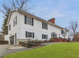 4 Falcon Dr, Hudson, NH 03051