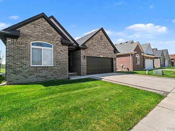 3rd image of 15330 Eton Pointe Dr