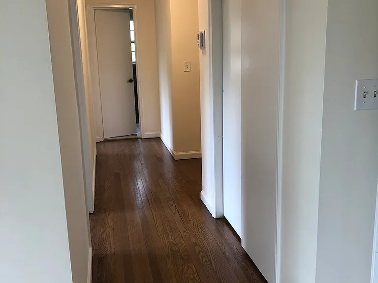 85 Phelps Ave — Photo 14