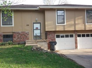 835 E 125th Ter, Olathe, KS 66061