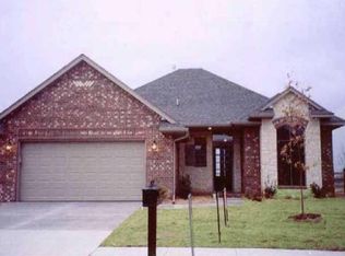 2904 Longmeadow Rd, Edmond, OK 73003