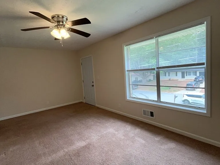 1430 High Meadow Dr — Photo 10