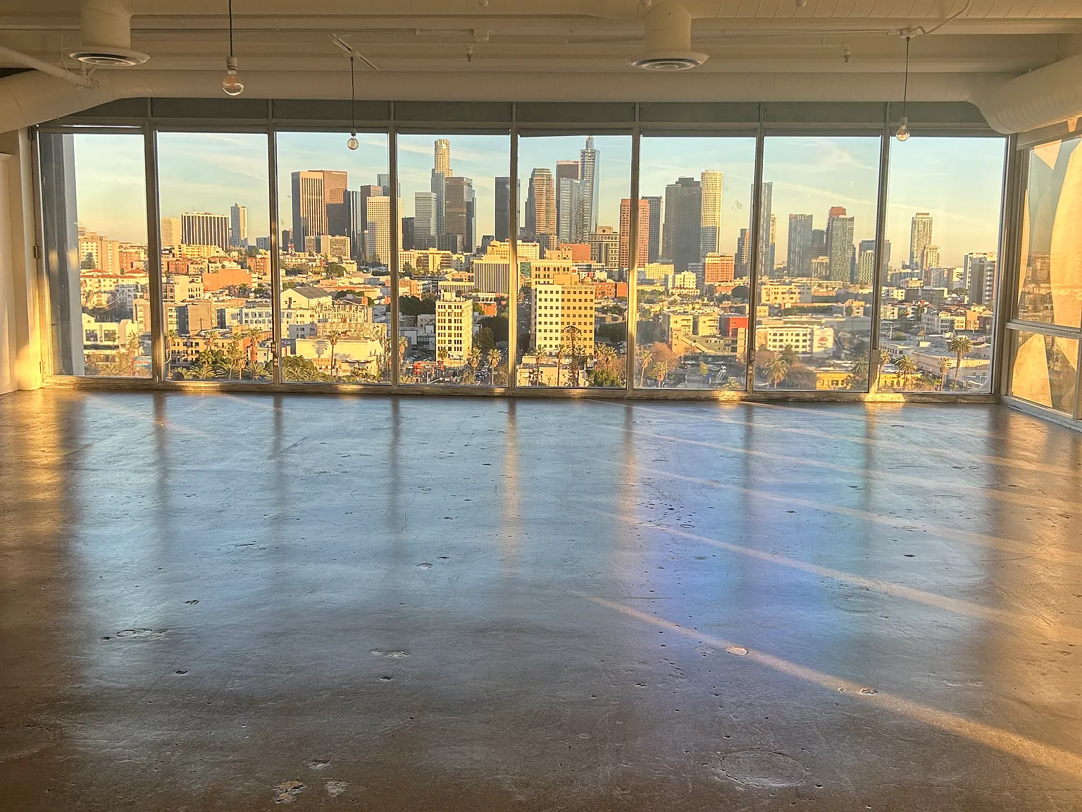 Studio, 1550 sqft, $4,200 — Photo 2