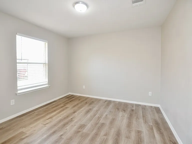 705 Orchid Blvd — Photo 13