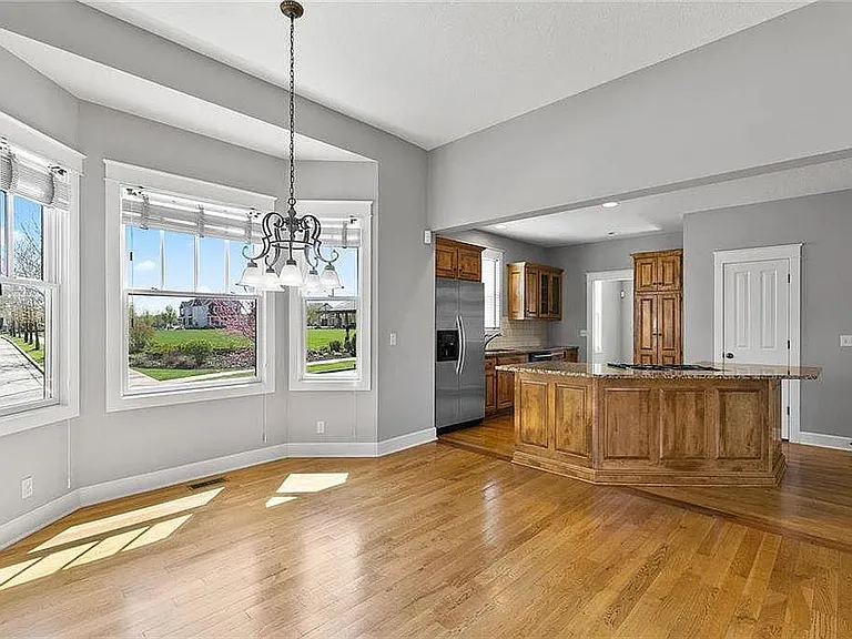 7925 N Lane Ave — Photo 9