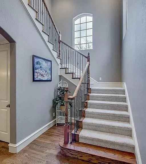 4929 Homer St — Photo 2