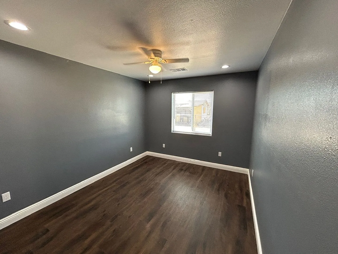 Remodeled 3 bedrooms, 2baths house in Imperial — Photo 4