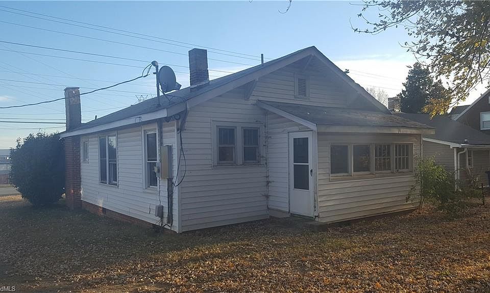 2nd image of 219 Polo Rd