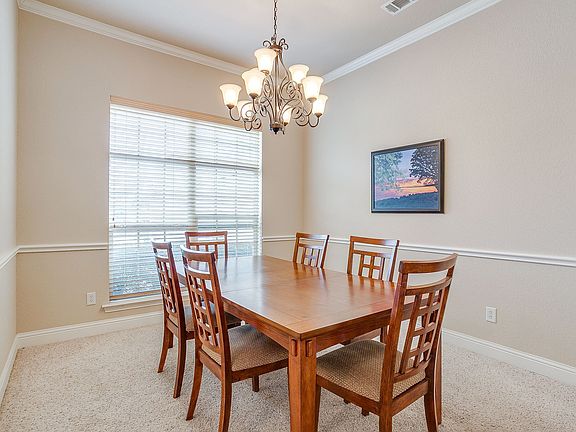 5th image of 9815 Ravenswood Rd