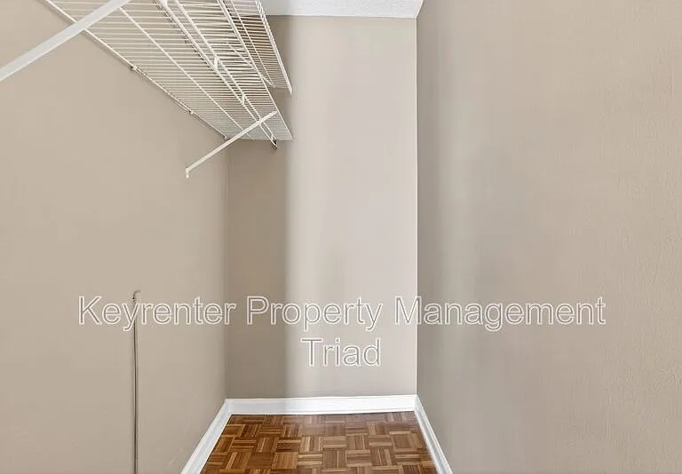 1101 N Elm St #104 — Photo 25
