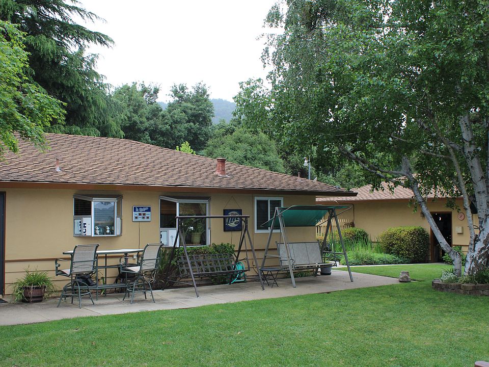 Front of house/garage