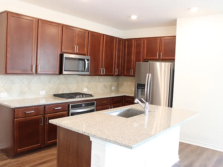 1012 West Dr — Photo 12