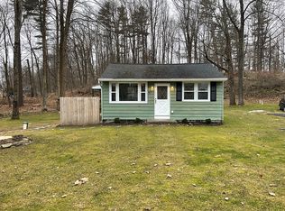 571 Clearview Dr, Newton, NJ 07860