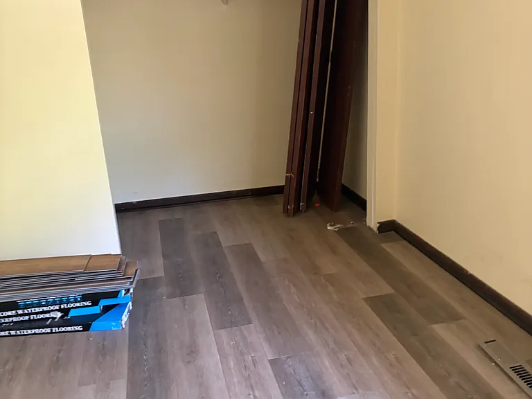 6993 Eisenhower Ave — Photo 16