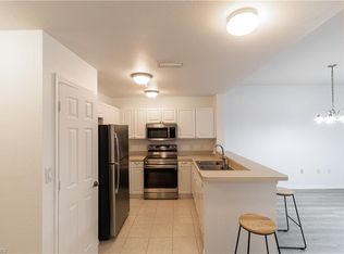 4450 Botanical Place Cir APT 302, Naples, FL 34112