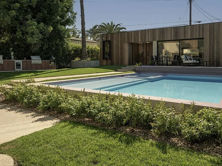 4939 Petit Ave — Photo 44