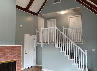 725 S Main St, Middletown, CT 06457