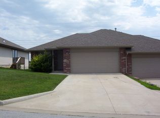 3792 W Montclair St, Springfield, MO 65807