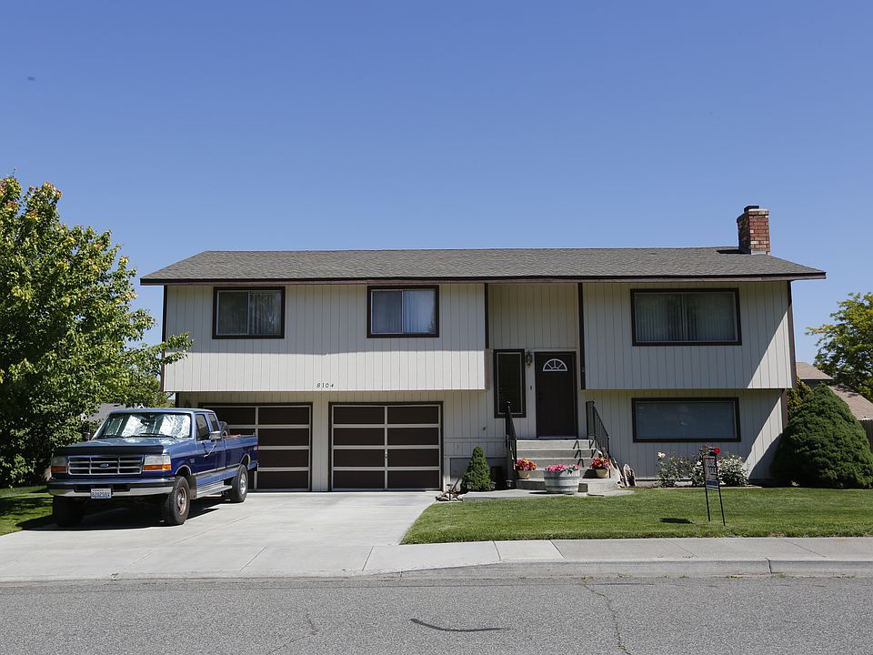 Street view front of house