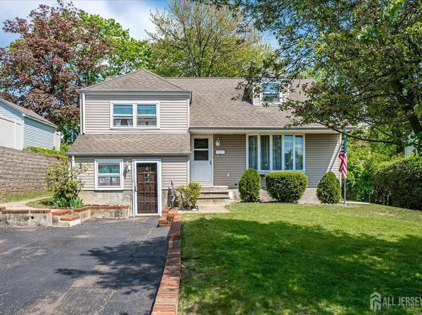 6 N Minnisink Ave, Parlin, NJ 08859
