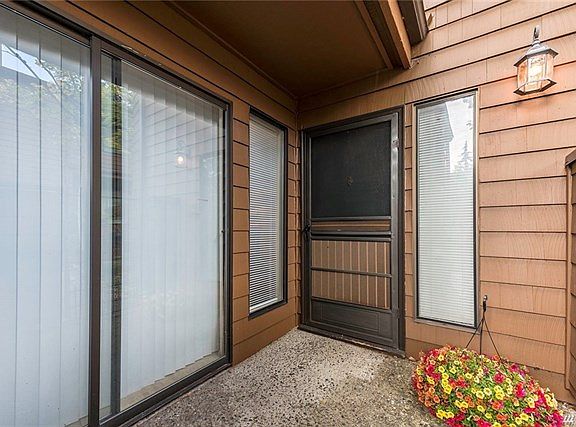 4th image of 11418 NE 128th St APT 64