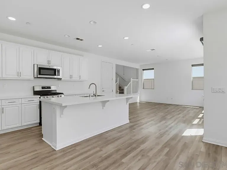 1041 Sea Glass Way — Photo 20
