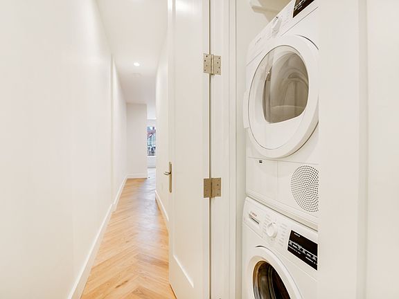 4th image of 181 Prospect Park W APT 6