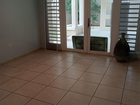 3rd image of 50 Cuarzo