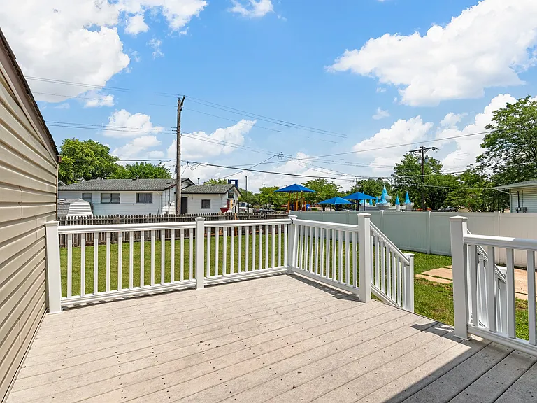 615 Loyola Dr — Photo 24