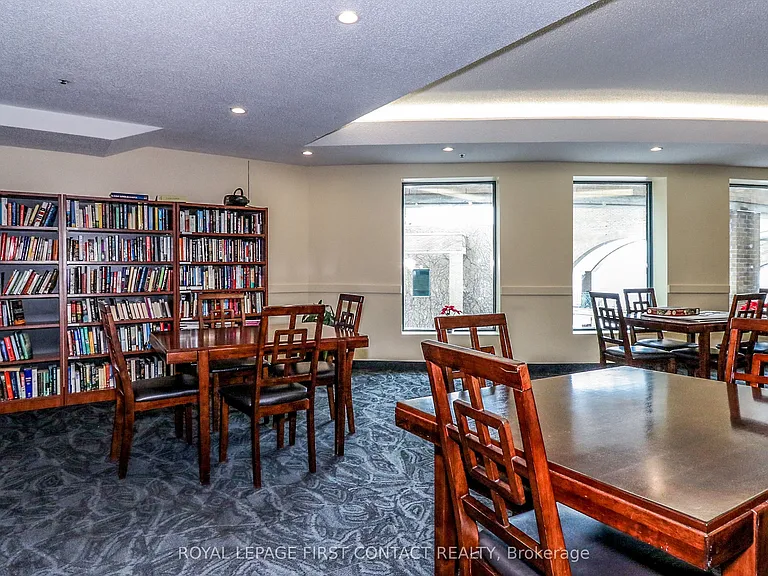 140 Dunlop St E #309 — Photo 23