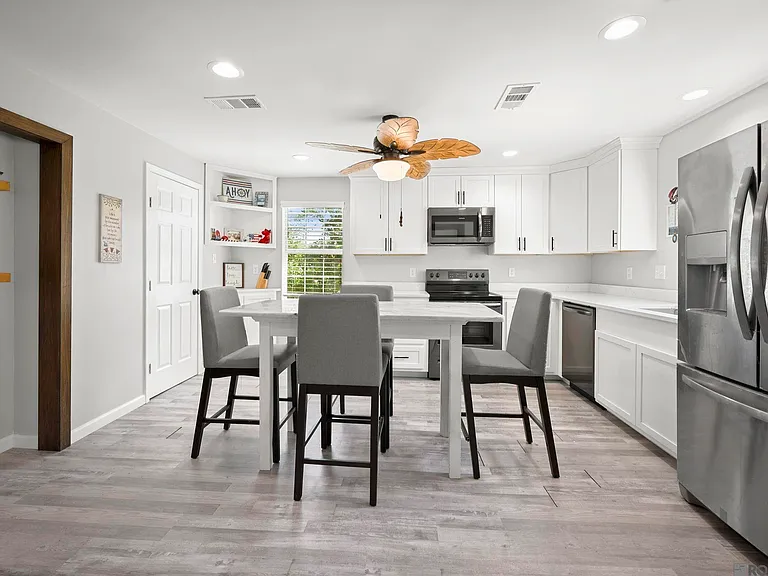 32027 Pats Ln — Photo 3