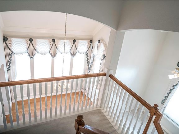 4th image of 5718 Bayberry Way