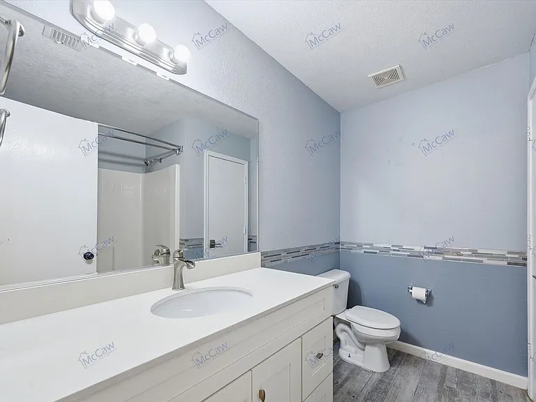 8401 Swan Park Dr — Photo 17