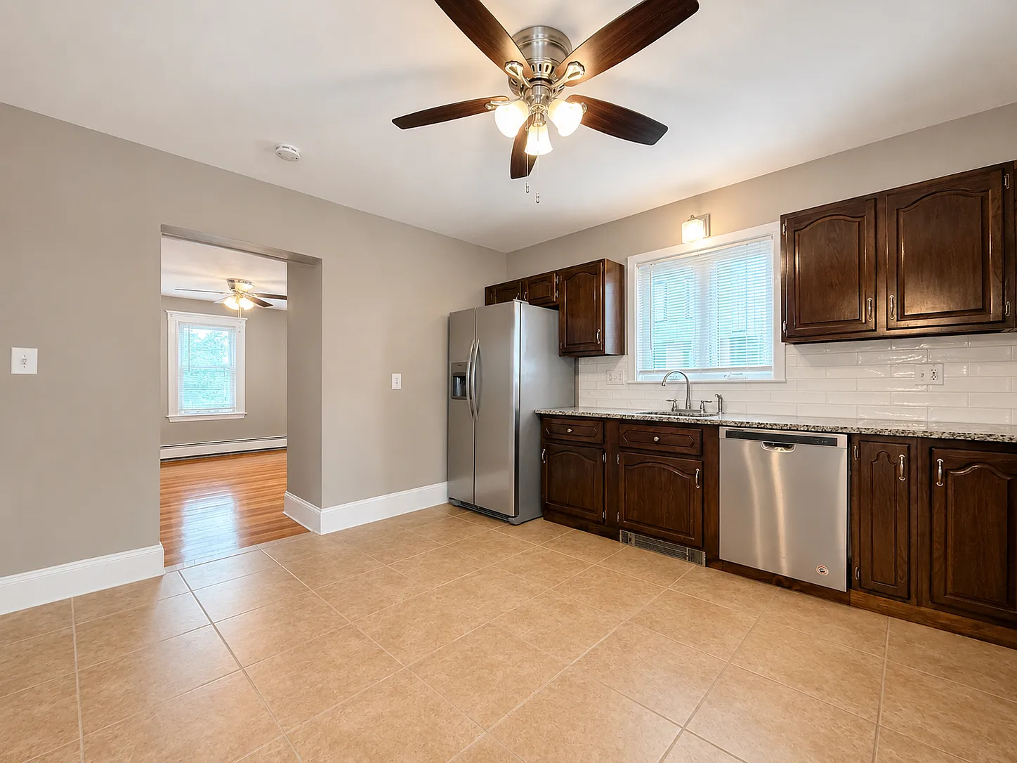 2 bed, 1000 sqft, $2,750 — Photo 3
