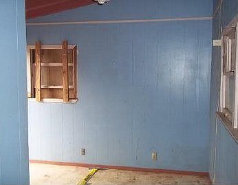 2nd image of 1807 Stillman Ave