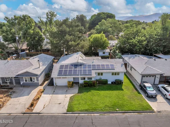 225 Albany Ave, Carson City, NV 89703