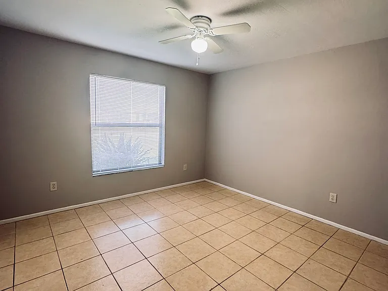 4111 SW 7th Pl — Photo 8