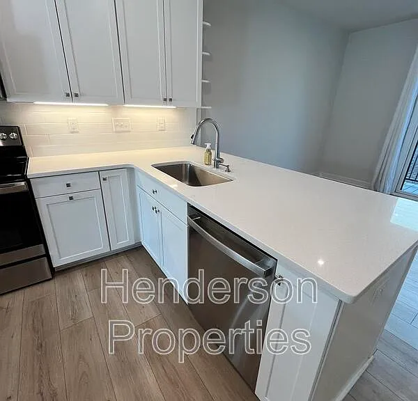 4750 Chastain Ave — Photo 4