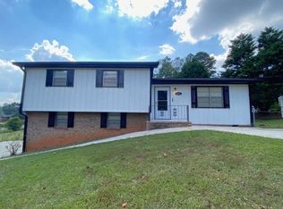3843 S Ridge Dr, Lithia Springs, GA 30122
