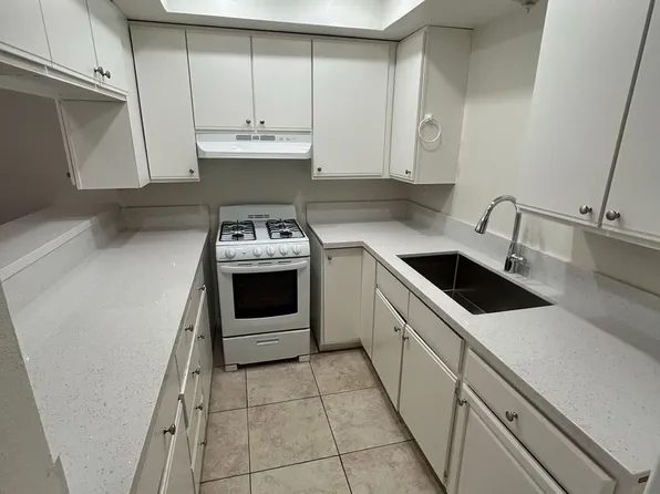 504 Clay Apartments, 504 Clay Ave Unit 5, Huntington Beach, CA 92648