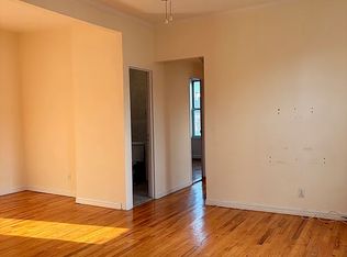 30-07 44th St #3F, Astoria, NY 11103