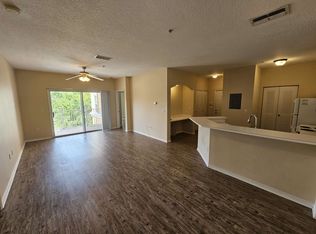 605 Fairway Dr APT 307, Saint Augustine, FL 32084